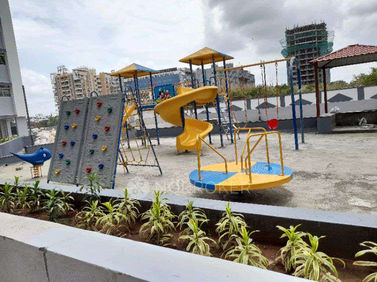 2 BHK Flat In Vardhaman Moonstone for Rent  In Tathawade