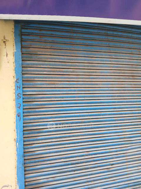 Shop in Mehrauli, Delhi for sale 