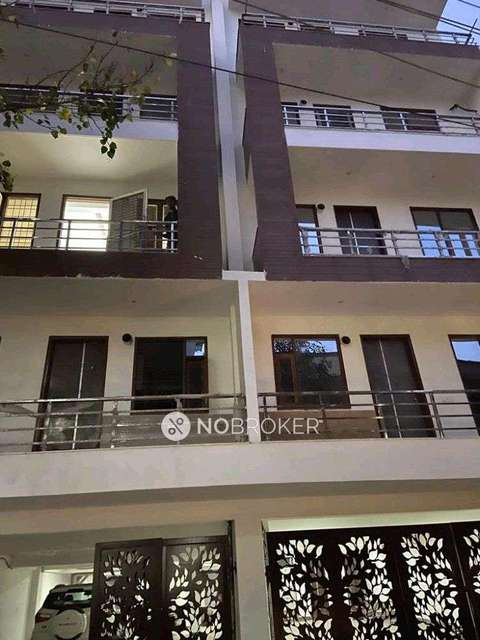 3 BHK Flat In Vinayak Apartment , Sector -14, Old Dlf For Sale  In Old Dlf Colony, Sector 14