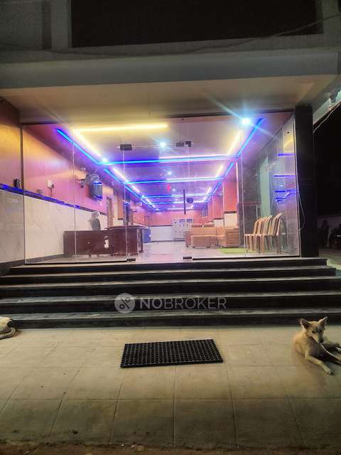 PG for Girls in Kodathi 