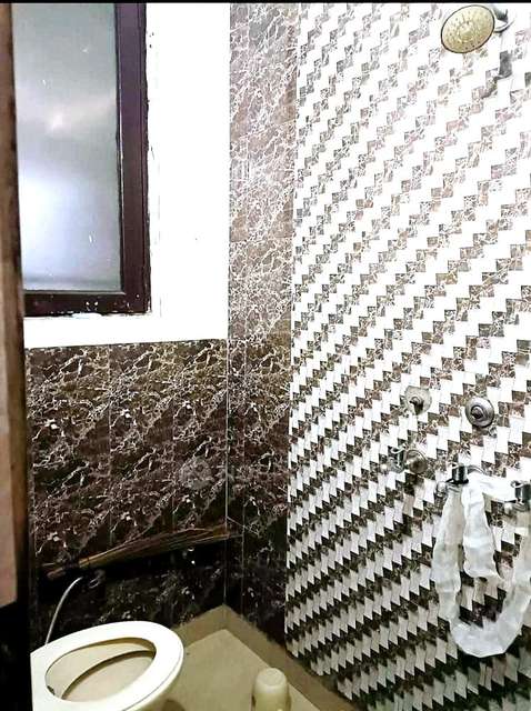 2 BHK Flat In Ashirwad Apartment ,vishwas Park, Rajapuri,uttam Nagar For Sale  In 42, Shiv Mandir Marg