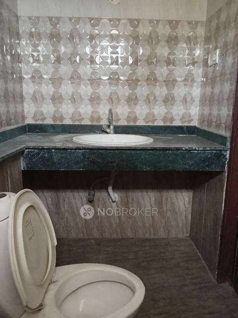 2 BHK Flat In Sreenivasam For Sale  In Valasaravakkam