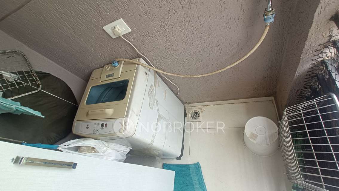 1 BHK Flat In Suyojit Chs For Sale  In Thane West