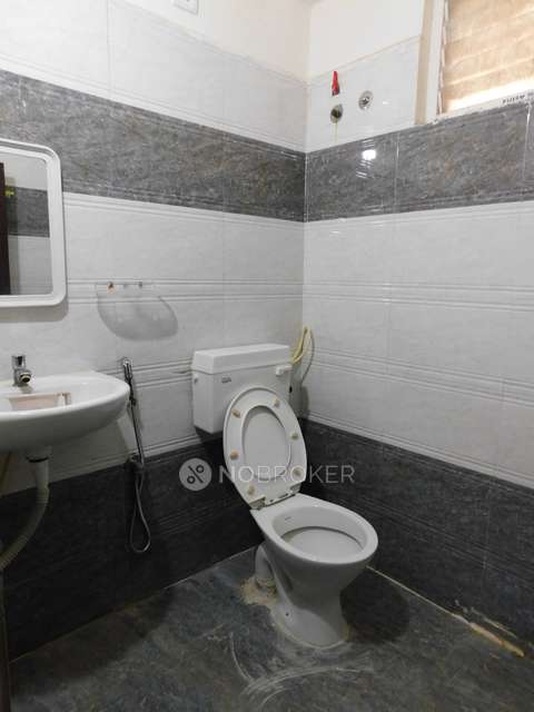 3 BHK Flat In Sri Laxmi Nilayam Apartments For Sale  In Nagole