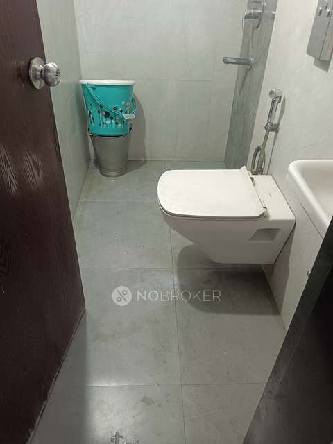 1 BHK Flat In The Baya Victoria For Sale  In Byculla West