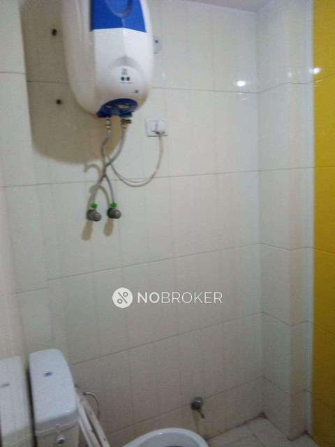 1 BHK Flat In Standalone Building  For Sale  In Old Jnu Campus Rd