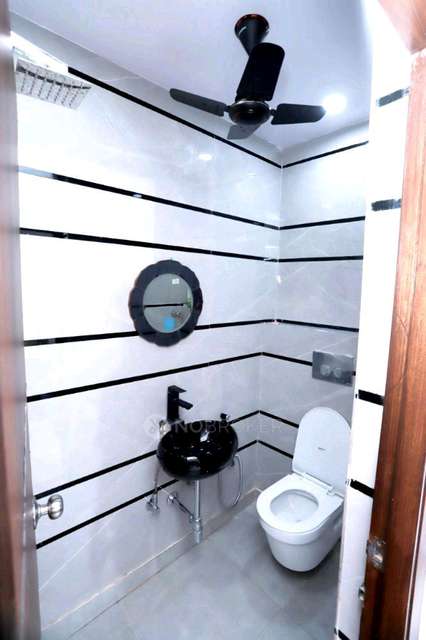 PG for Girls in Tagore Garden Extension