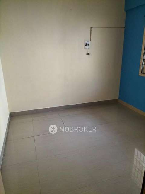 2 BHK Flat In Sri Hari Flats For Sale  In Virugambakkam