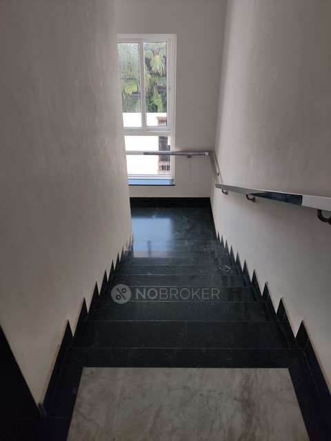 4 BHK Flat In Ramaniyam Ocean Creast For Sale  In Santhome