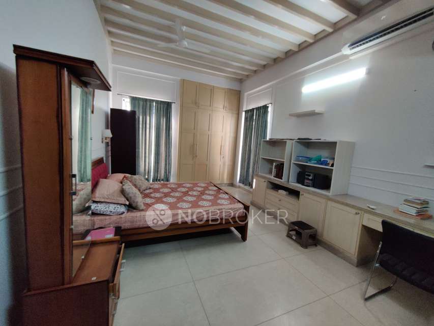 4 BHK Flat In Ramaniyam Ocean Creast For Sale  In Santhome