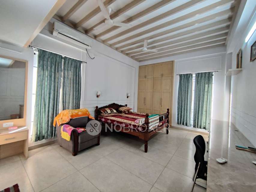 4 BHK Flat In Ramaniyam Ocean Creast For Sale  In Santhome