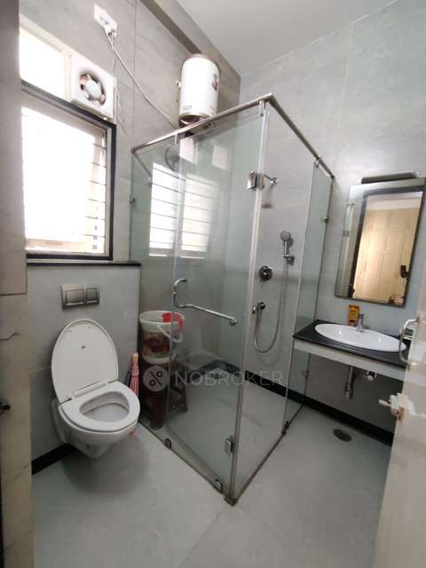 4 BHK Flat In Ramaniyam Ocean Creast For Sale  In Santhome