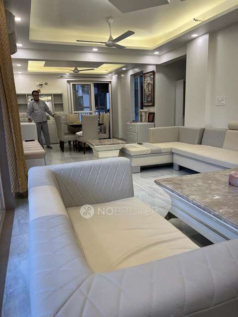 4+ BHK Flat In Logix Blossom County For Sale  In  Sector 137