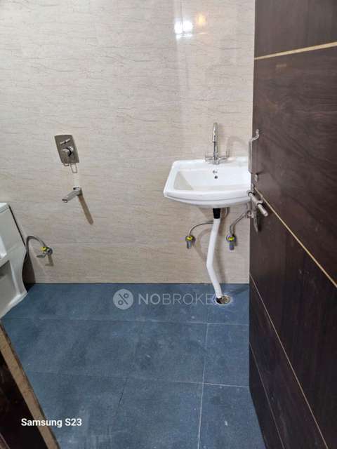 2 BHK House For Sale  In G7p6+7hw, Guru Ravidas Marg, Govindpuri, New Delhi, Delhi 110019, India