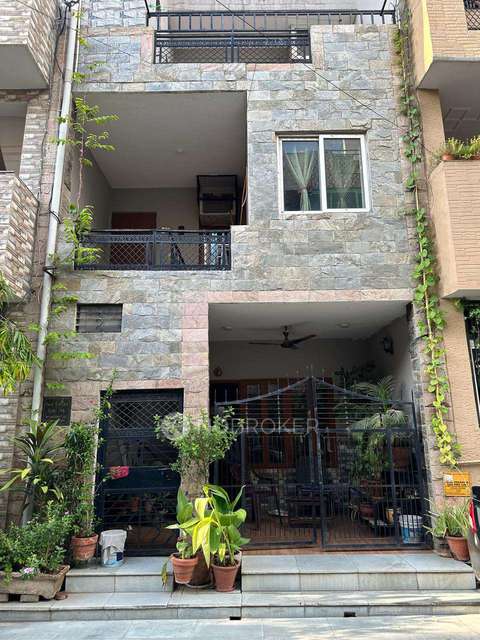 4+ BHK Flat In Niti Khand 3 For Sale  In Indirapuram