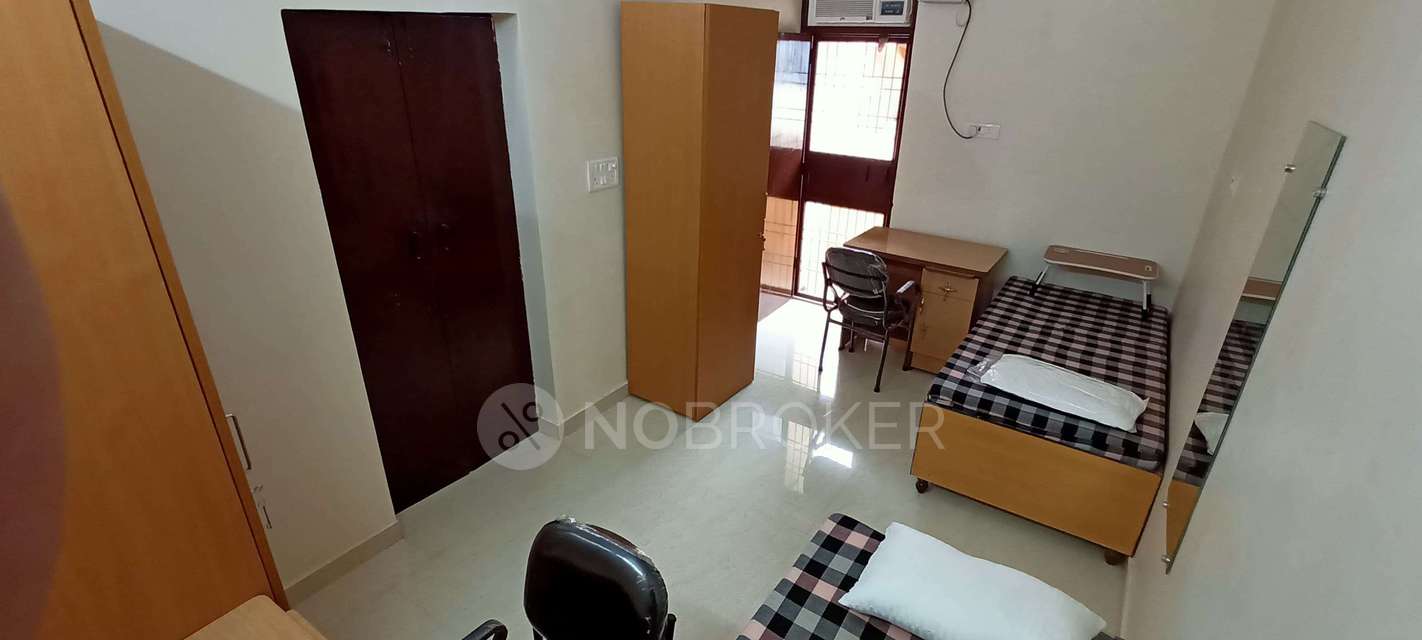 PG for Girls in Block B