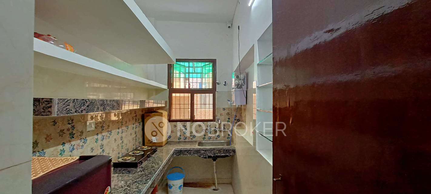 PG for Girls in Block B