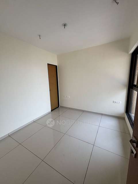 2 BHK Flat In Chandak 34 Park Estate For Sale  In Goregaon West