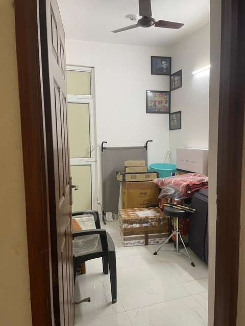 3 BHK Flat In Purvanchal Royal City For Sale  In Chi V