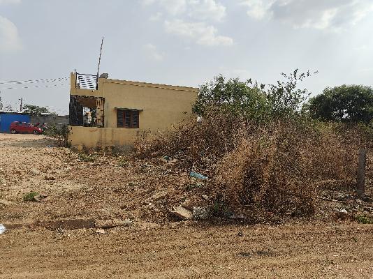 Plot For Sale  In Aduru