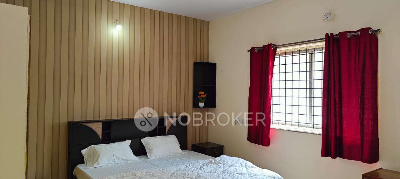 2 BHK Flat In Adithya Building for Rent  In Koramangala