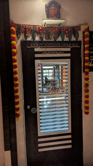 2 BHK Flat In Neelkanth Tower For Sale  In  Mira Road East,