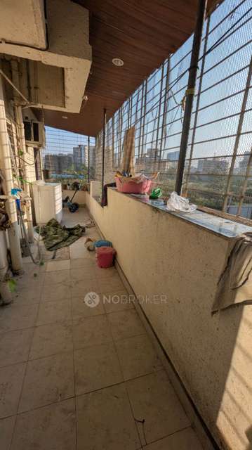 2 BHK Flat In Neelkanth Tower For Sale  In  Mira Road East,