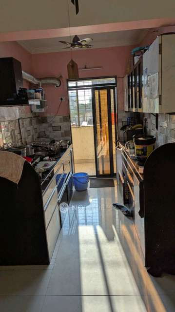 2 BHK Flat In Neelkanth Tower For Sale  In  Mira Road East,