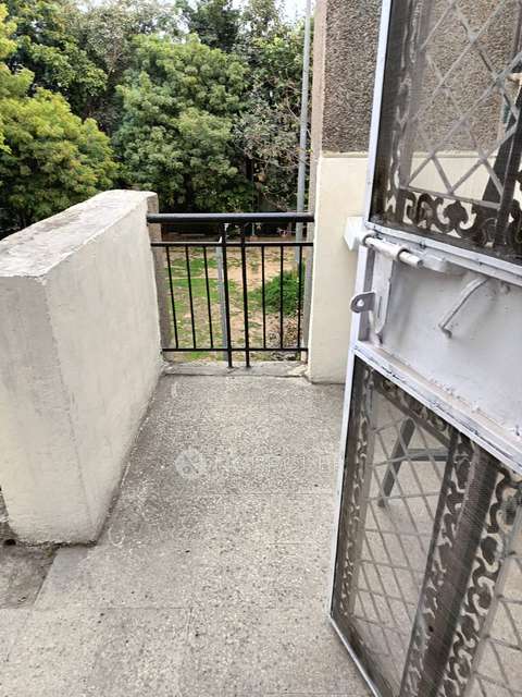 2 BHK Flat In Dda Sfs Home For Sale  In Vasant Kunj