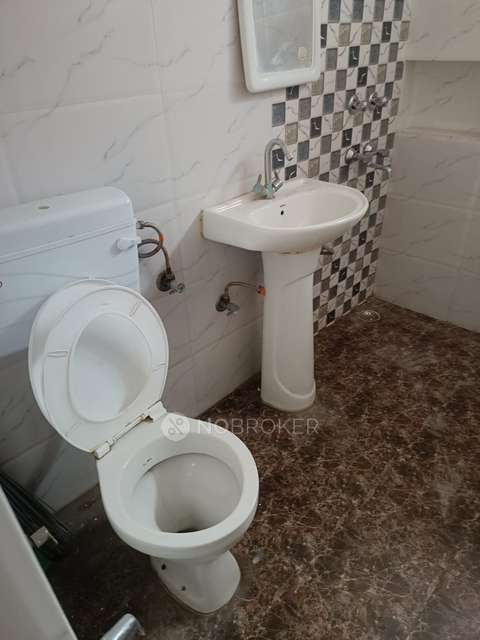 2 BHK Flat In Dda Sfs Home For Sale  In Vasant Kunj