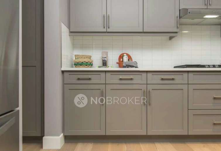 2 BHK Flat In Sevenfolds Minal And Madhavkunj For Sale  In Vileparle East