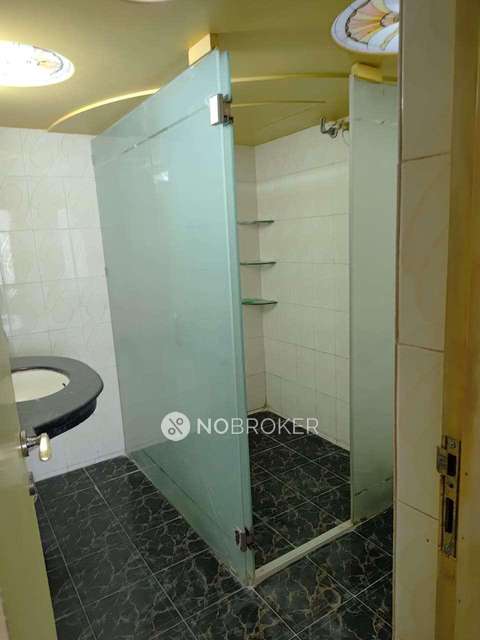 3 BHK Flat In Shivalay Tower For Sale  In Kandivali East