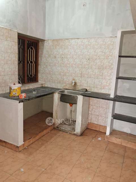 2 BHK House for Rent  In 1417, Red Hills, Naravarikuppam, Padianallur, Tamil Nadu 600052, India