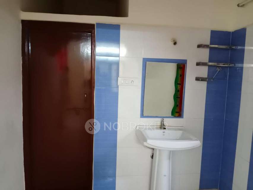 2 BHK Flat In Neelakanta Residency For Sale  In Peerzadiguda