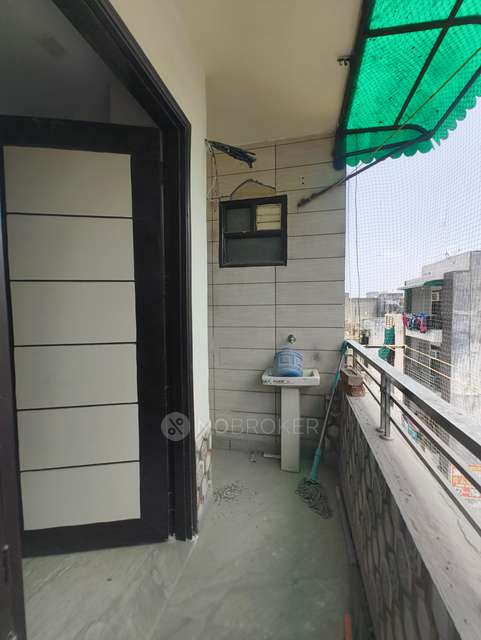 3 BHK Flat In Ashirwad Society For Sale  In Uttam Nagar