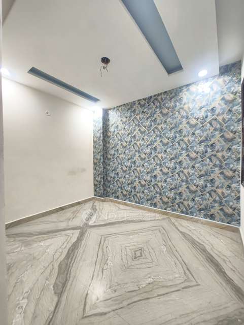 3 BHK Flat In Ashirwad Society For Sale  In Uttam Nagar
