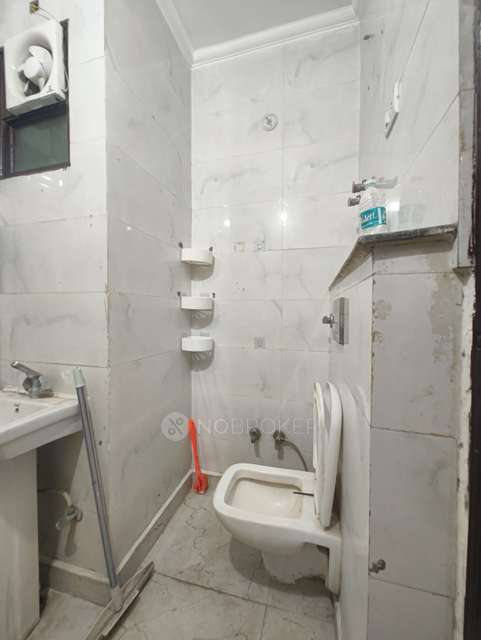 3 BHK Flat In Ashirwad Society For Sale  In Uttam Nagar