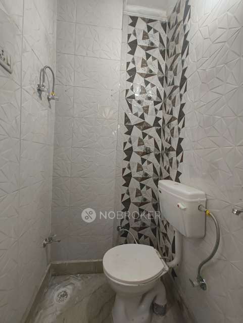 3 BHK Flat In Ashirwad Society For Sale  In Uttam Nagar