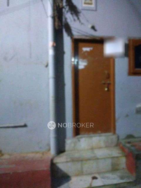 1 RK Flat In Standalone Building  for Rent  In  Banjara Hills