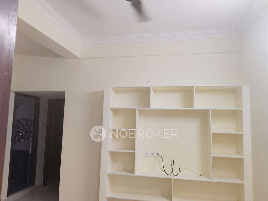 2 BHK Flat In Ss Avenue for Rent  In Serilingampalle