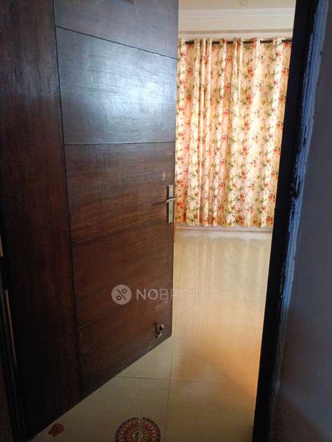 2 BHK Flat In Amrapali Silicon City For Sale  In  Sector 76