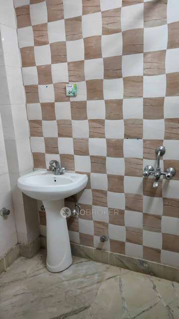 2 BHK Flat In  Vikram Enclave For Sale  In Salimar Garden