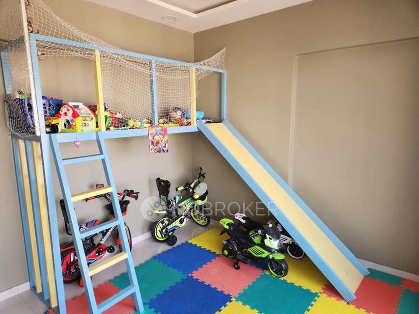 2 BHK Flat In Romell Diva For Sale  In Malad West