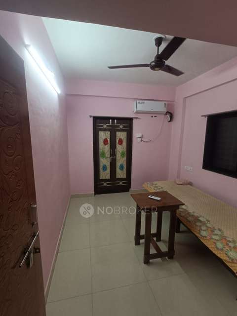 1 BHK Flat In Khandare Sadan for Rent  In Koregaon Park Annexe