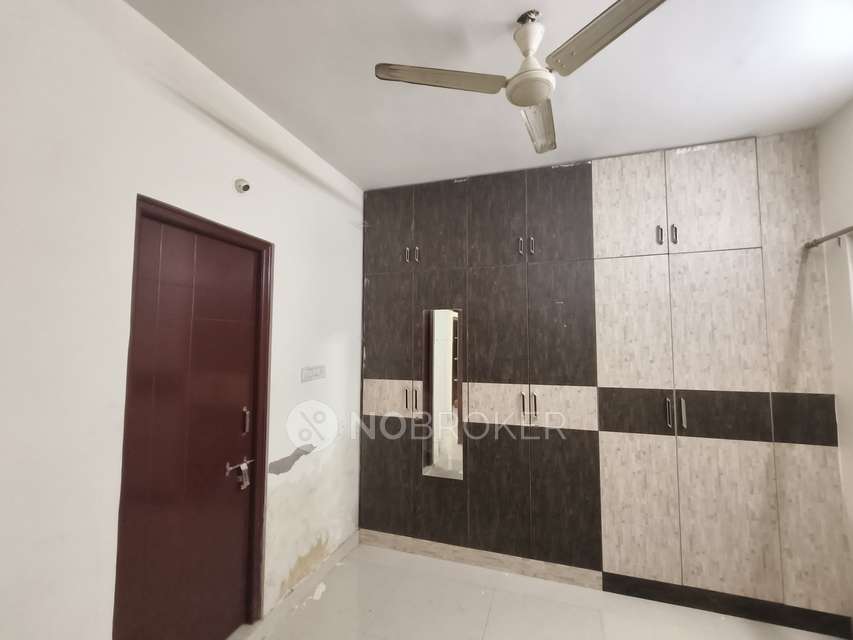 2 BHK Flat In Amaravathi Condominium for Rent  In Hebbal