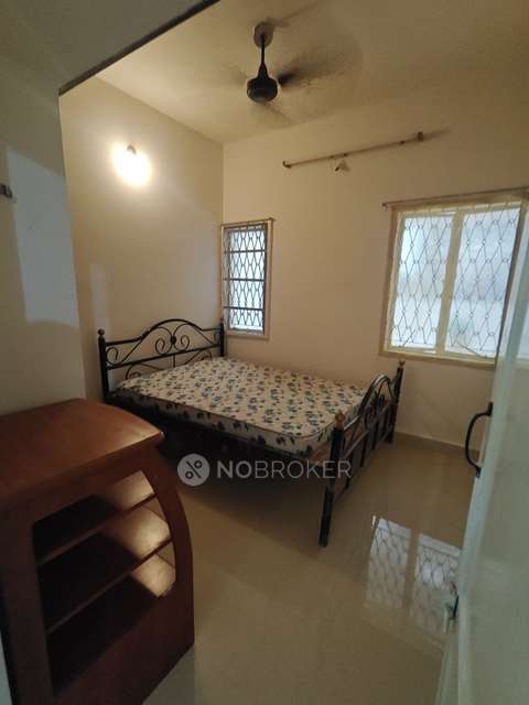 1 BHK Flat In Dwarka Niwas for Rent  In Koramangala