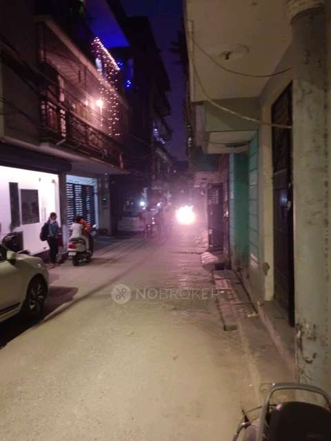 2 BHK Flat for Rent  In New Delhi