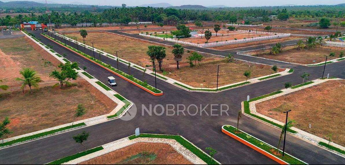 Plot For Sale  In Elephantine Enormous In Mambakkam