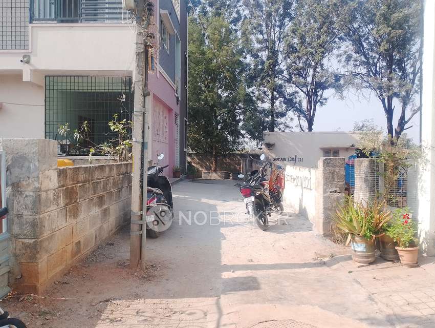 Plot For Sale  In Agrahara Badavane
