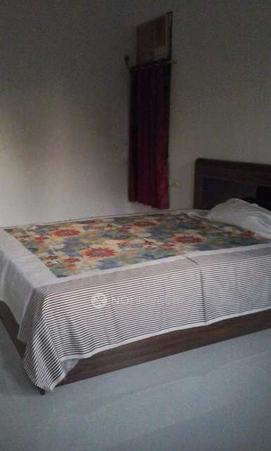 2 BHK Flat In Ashoka Society For Sale  In Khar West